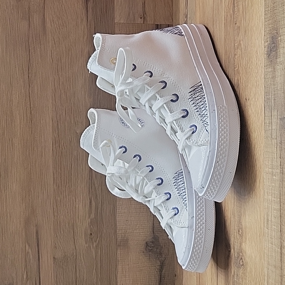 Converse High Top Brand new.